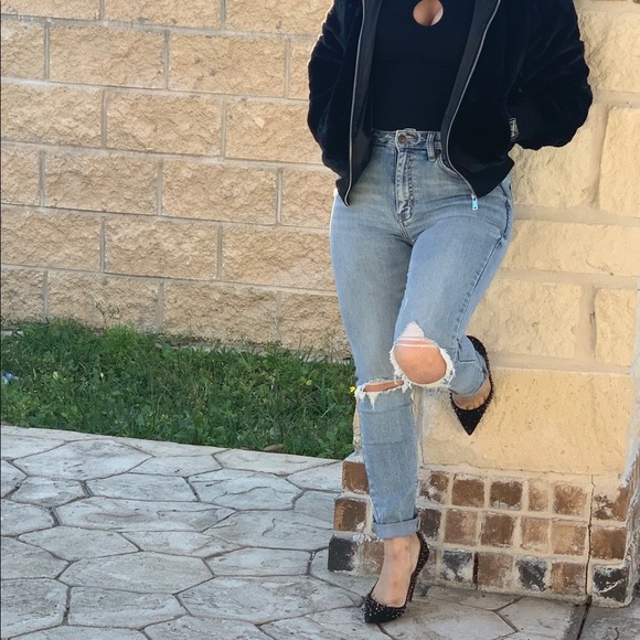 ABBY Distressed High Rise Jeans - Picture 2 of 3